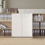 затворен плакар