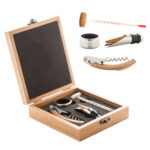 Еко сет за вино во кутија од бамбус